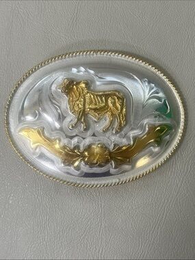 Hecho En Mexico Gold & Silver-Toned Cow Motif Belt Buckle